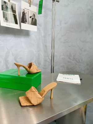 Bottega Veneta 9.5cm Woven Lambskin High Heel Slide Sandals 2022 Collection 03