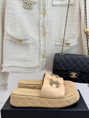 Chanel Lambskin Quilting mules with CC logo beige 2025