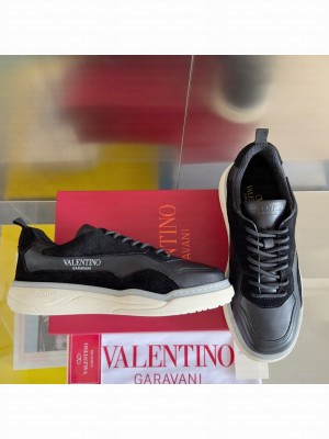 Valentino Garavani Runboot Black 2025
