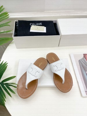 CELINE TRIOMPHE FLAT THONG IN CALFSKIN WHITE