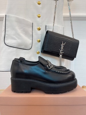 Miu Miu 55mm heel Apron with logo-engraved metal bit Calfskin loafers