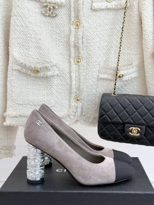 Chanel suede, Imitation Pearls, Strass & Metal Grey 8.5cm Pumps 2025