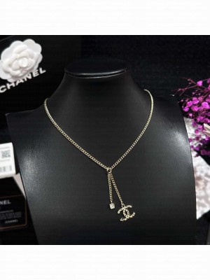 Chanel Women's Necklace ABC073