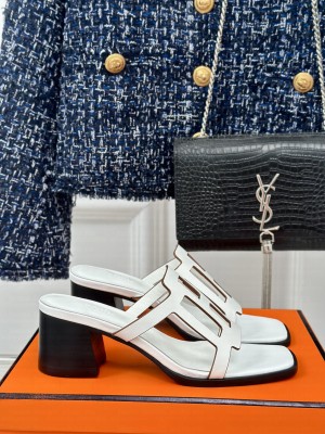Hermes Izzy 60 sandal 02