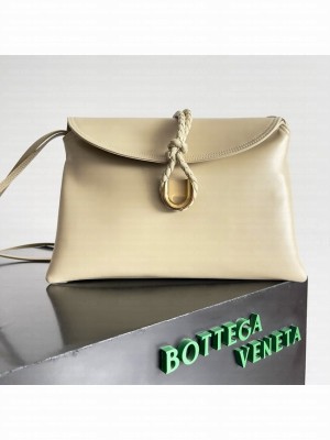 Bottega Veneta Liberta 806034 light yellow