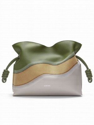 Loewe Medium Flamenco Clutch In Nappa Calfskin Green
