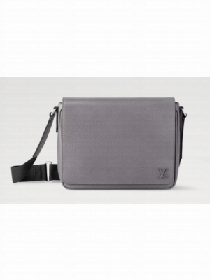 Louis Vuitton District PM M30851 Glacier