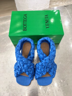 Botteg Veneta Oversized criss-cross straps Squared toe with rounded edges Slide-on Sandals 2020 Fall Blue
