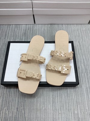 Gucci Women's rubber slide sandal Nude 2021 Collection 