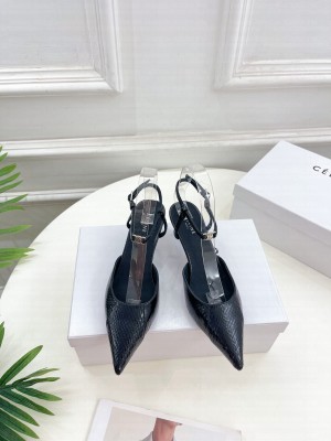 CELINE KITTEN WITH TRIOMPHE STRAP IN CALFSKIN BLACK