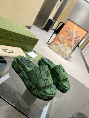 Gucci×Adidas Women's Green Canvas platform slide sandal 2022 Collection 