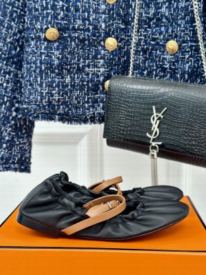 Hermes Jolly ballet flat black