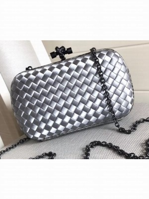 Bottega Veneta Intrecciato Chain Knot Clutch Bag Silver 