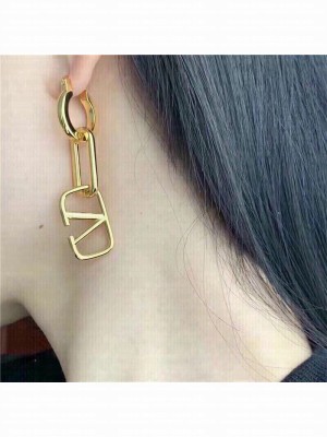 Valentino Earrings V062