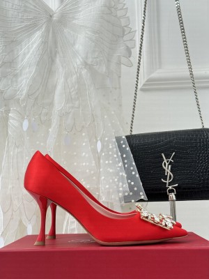 Roger Vivier Crystal buckle in Satin 8.5cm Pump Red