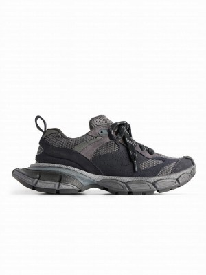Balenciaga Unisex 3XL Sneaker Black