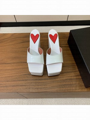 Alaïa WEDGE MULES IN PATENT LEATHER WHITE