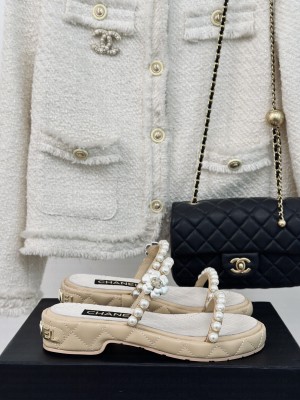 Chanel Quilted Lambskin and Pearls 3cm Slide Sandals Beige