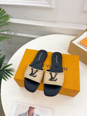 Louis Vuitton Women's LV Capri Flat Mule Black