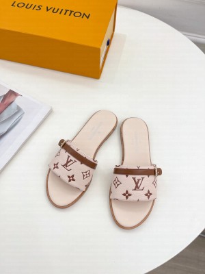 Louis Vuitton Grained Leather Flat Slide Sandals Beige Buckle 2023