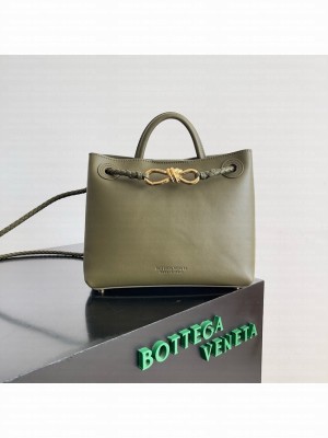 Bottega Veneta Small Andiamo Silky calfskin 766014 green