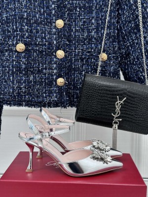 Roger Vivier Flower Strass Buckle 8.5cm Slingback Pumps in silver