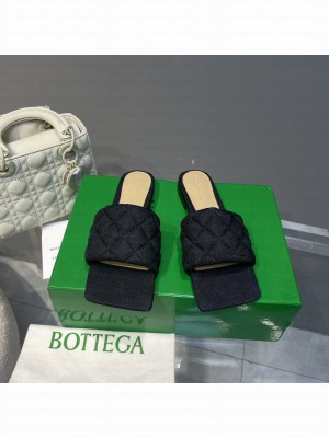 BOTTEGA VENETA Lido Flat Sandal Denim Black