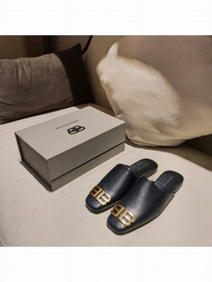 Balenciaga Cosy BB Mule 08