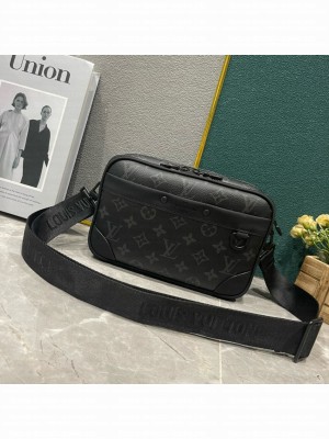 Louis Vuitton Alpha Messenger M31069 black