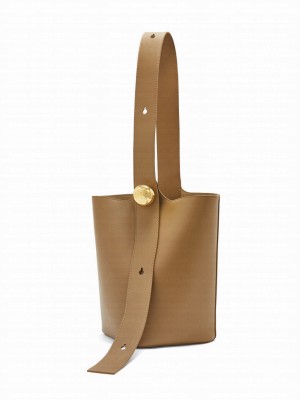 Loewe Medium Pebble Bucket Bag In Mellow Calfskin Coffee