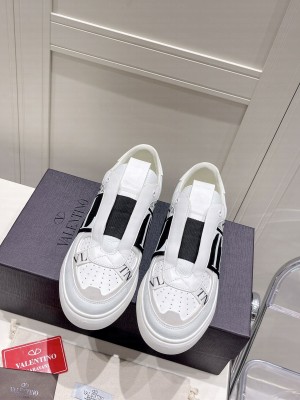 VALENTINO VL7N LOW-TOP SNEAKERS IN CALFSKIN AND MESH FABRIC WITH BANDS SNEAKERS 2022 COLLECITON 011