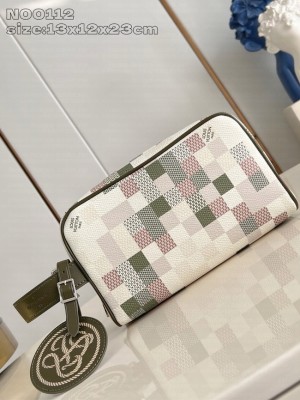 Louis Vuitton Locker Dopp Kit N00151 Dark green