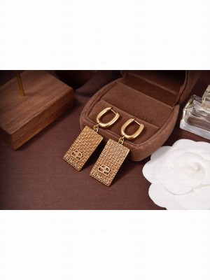 Balenciaga earrings 006 2021 Collection