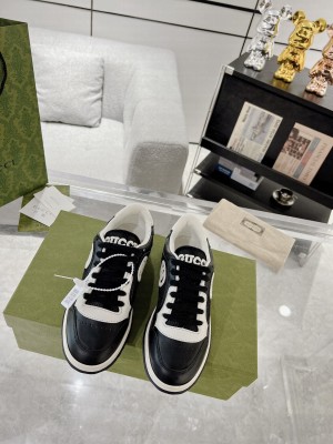 Gucci MAC80 Unisex Sneakers in Leather and Fabric 2023 012