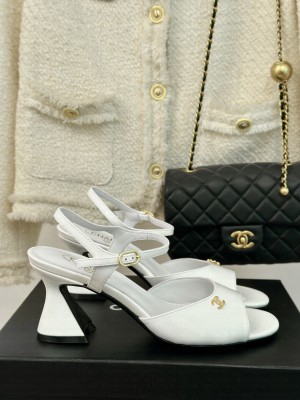 Chanel Patent Calfskin Heel G45723 Sandals White 2024
