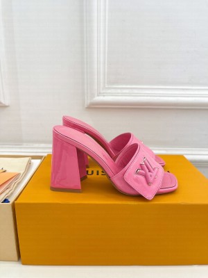 Louis Vuitton Shake Slide Sandals 8.5cm in Pink Patent Leather with LV Twist 2023 05
