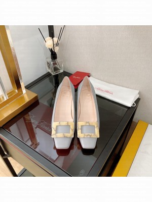 Roger Vivier 4.5cm Belle Vivier Motherpearl Buckle Pumps 07