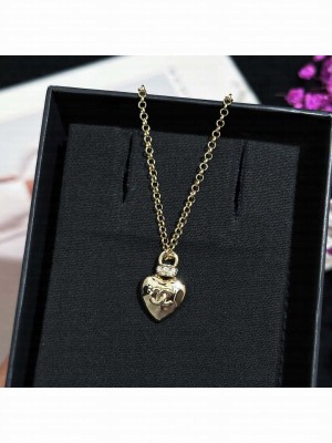 Chanel Women's Necklace ABC070