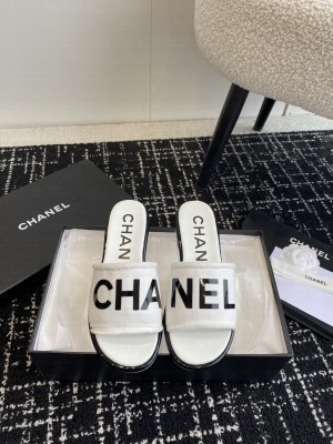 Chanel CC Logo Fabric Slide Mule 2024 023