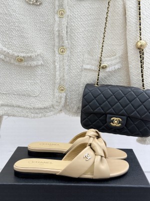 Chanel Lambskin Flat Thong Slide Sandals with Bow Beige 2025