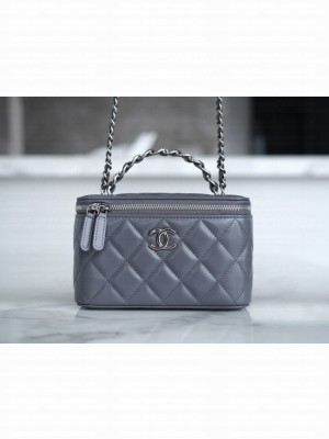 CHANEL 23K CLUTCH WITH CHAIN AP3768 gray