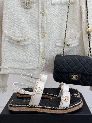Chanel flat double C with chain sandals white leather 2025