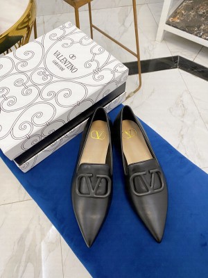 VALENTINO VLOGO POINTED LOAFERS LEATHER BLACK 2021