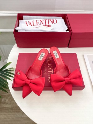 VALENTINO UN CHÂTEAU BOW MULES SATIN 60MM RED
