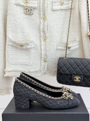 Chanel Quilted Denim 6.5cm Pumps with Chain Bow Black 2025