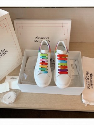 Alexander McQueen Oversized sneaker 08