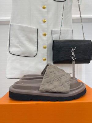 Louis Vuitton Unisex Pool Pillow Comfort Slide Sandals in Monogram Textile Gray