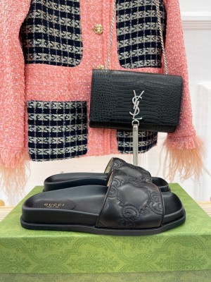 Gucci Women's Lambskin Slide sandal Black