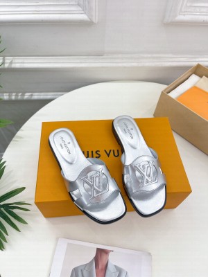 Louis Vuitton LV Isola Flat Slide Mule 01