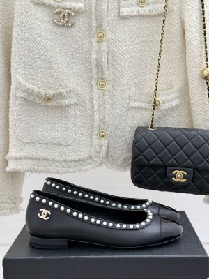Chanel Lambskin & Patent Calfskin Ballet Flats with Pearls Black 2025